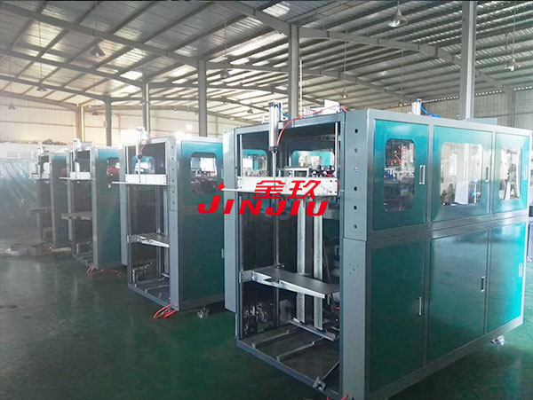 全自（zì）動瓦楞盒成型機